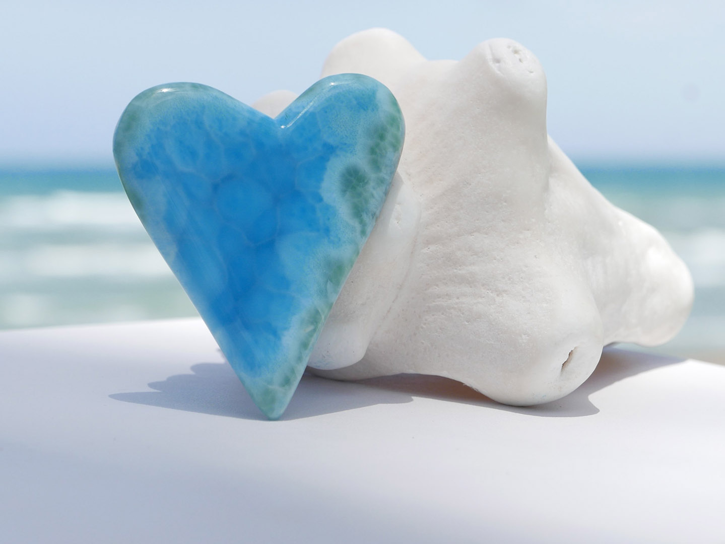 CBJ_larimar_Heart-shaped-Lagoon_01